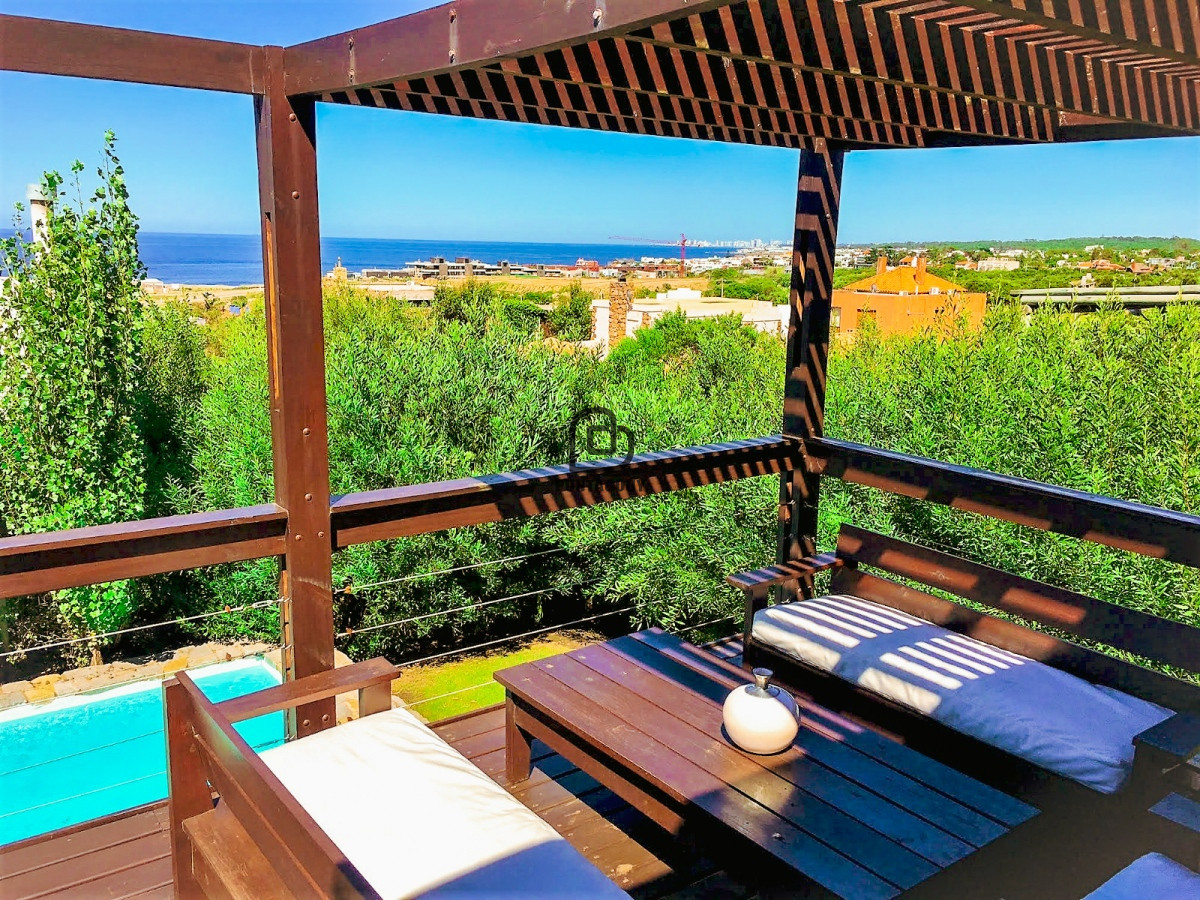 Casa ID.1484 - Casa Punta Alta 5 dorm 6 baños en venta