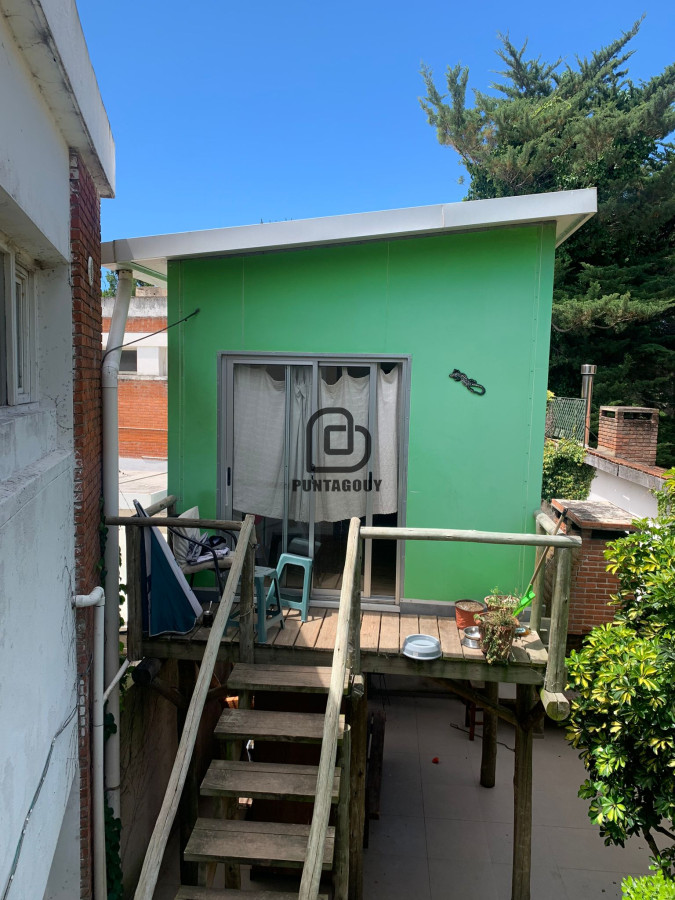 Casa ID.1525 - Casa vacacional parada 15 Playa Mansa de 3 dorm 2 baño + loft con baño al fondo