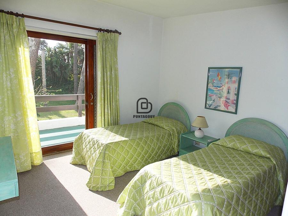 Casa ID.695 - Casa venta y alquiler zona playa Mansa Punta del Este