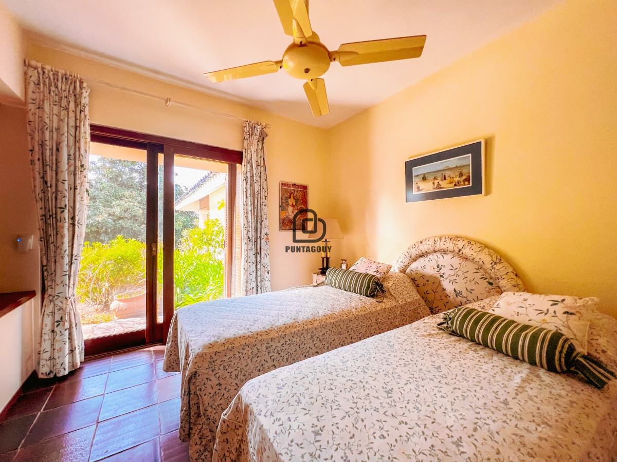 Casa ID.1528 - Casa 7 dorm 7 baños en venta 