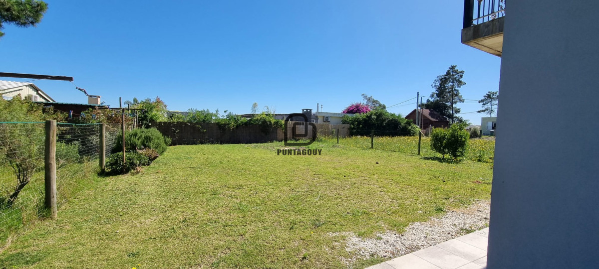 Casa ID.1624 - Casa de 2 dormitorios , jardin y parrillero en alquiler 