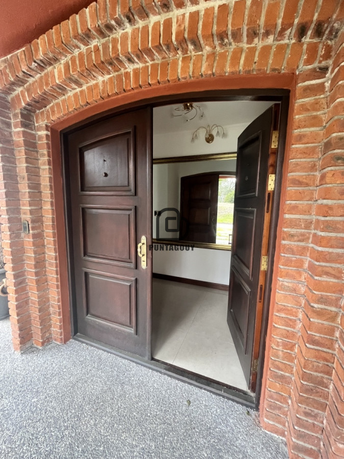 Casa ID.574 - Venta casa en Beverly Hills, Punta del este