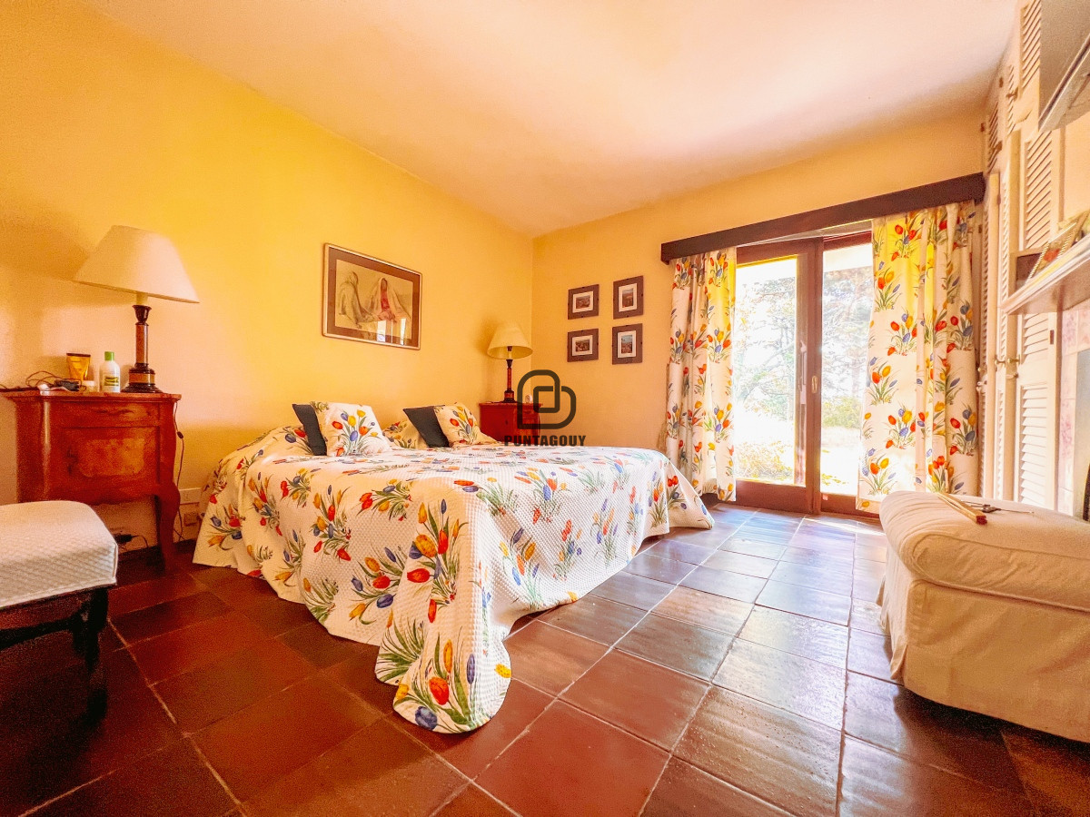 Casa ID.1528 - Casa 7 dorm 7 baños en venta 