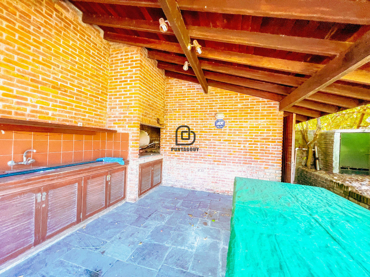 Casa ID.1545 - Casa Champagne 4 dorm 4 baños 