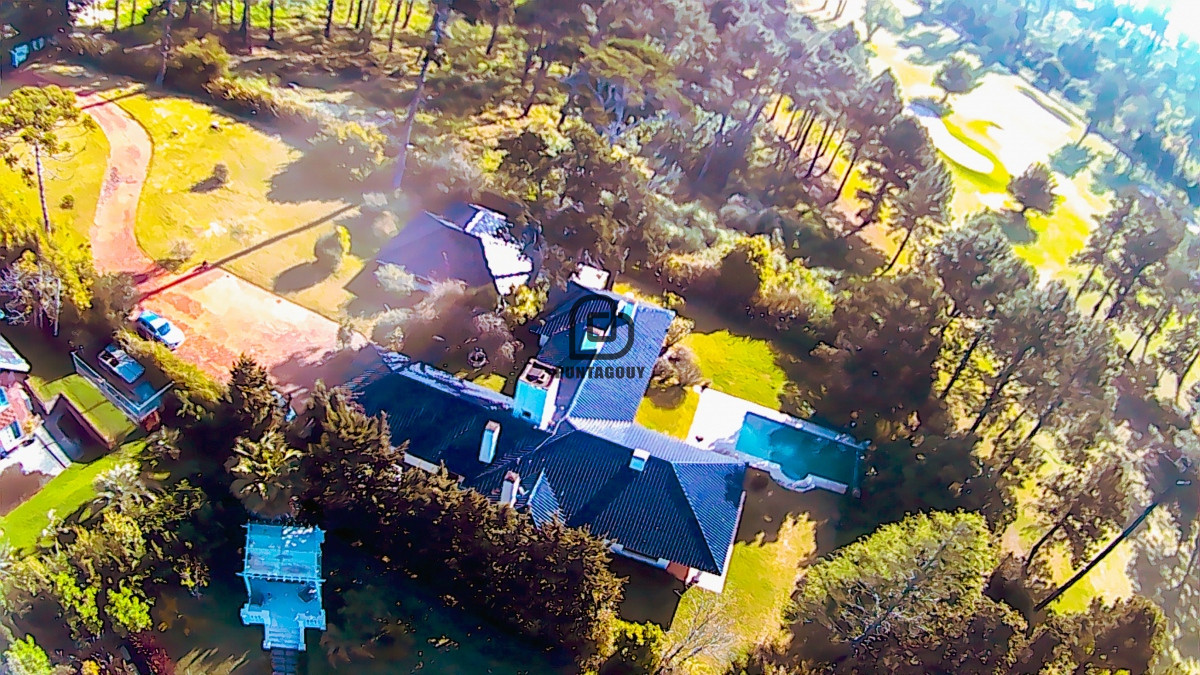 Casa ID.1528 - Casa 7 dorm 7 baños en venta 