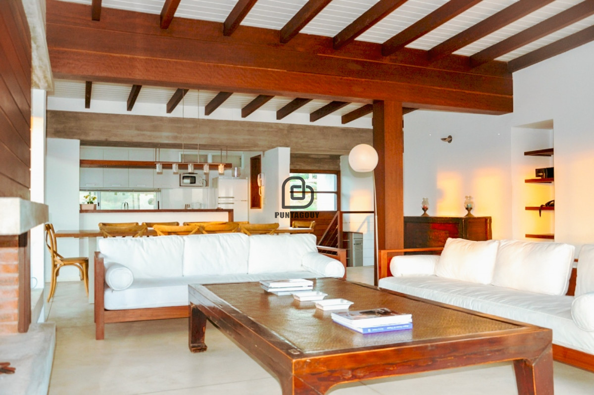 Casa ID.1484 - Casa Punta Alta 5 dorm 6 baños en venta