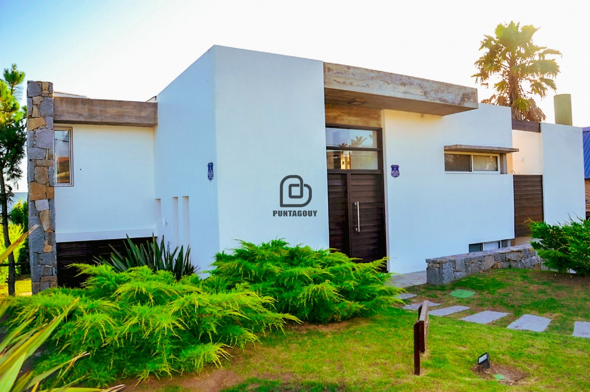 Casa ID.1484 - Casa Punta Alta 5 dorm 6 baños en venta