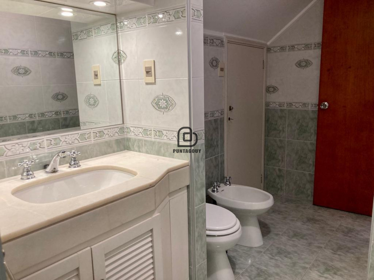 Casa ID.1609 - Casa para periodo vacacional quincenal en parada 13 brava.