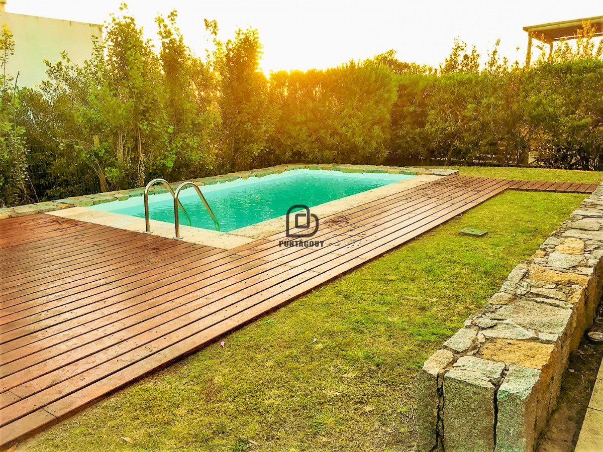 Casa ID.1484 - Casa Punta Alta 5 dorm 6 baños en venta