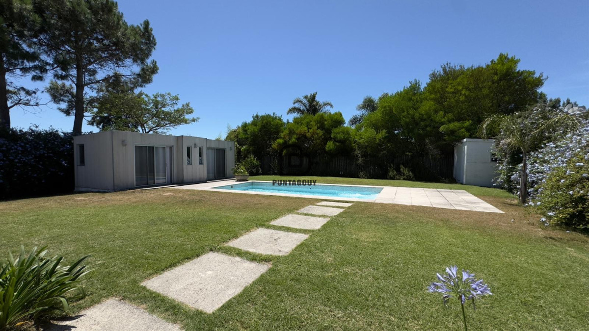 Casa ID.7609 - Casa en La Residence - alquiler anual en barrio privado con seguridad