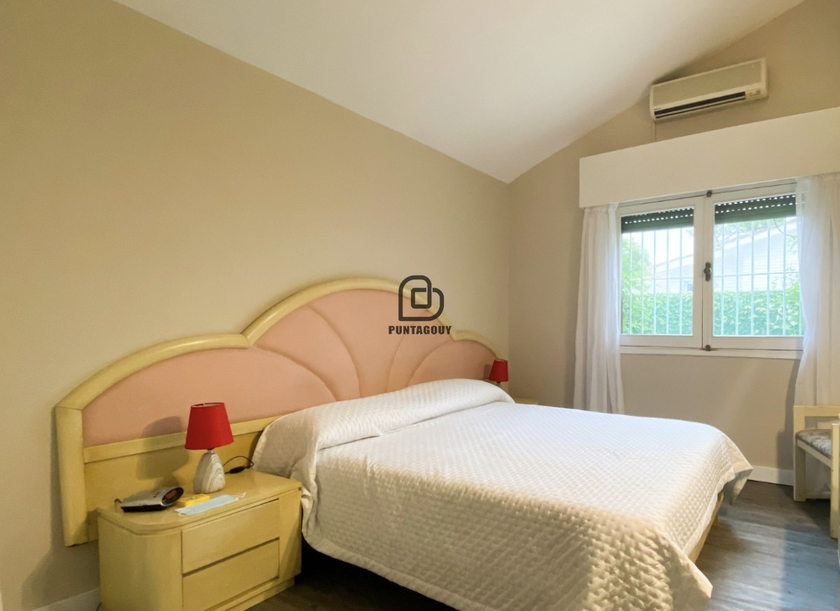 Casa ID.1487 - Casa Dinastía 4 dorm 3 baños en venta 