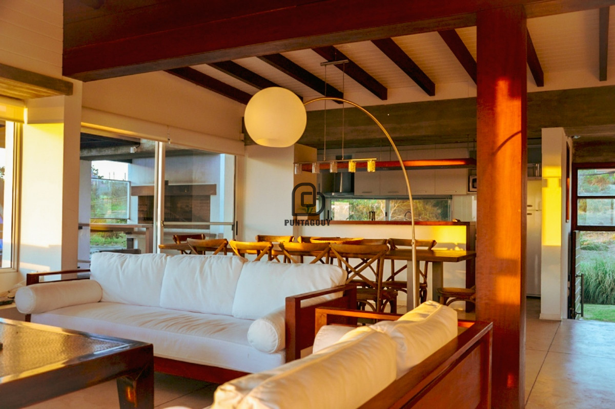 Casa ID.1484 - Casa Punta Alta 5 dorm 6 baños en venta
