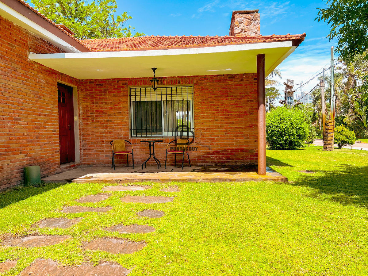 Casa ID.1529 - Casa Regina de 3 dorm 3 baños en venta y alquiler vacacional
