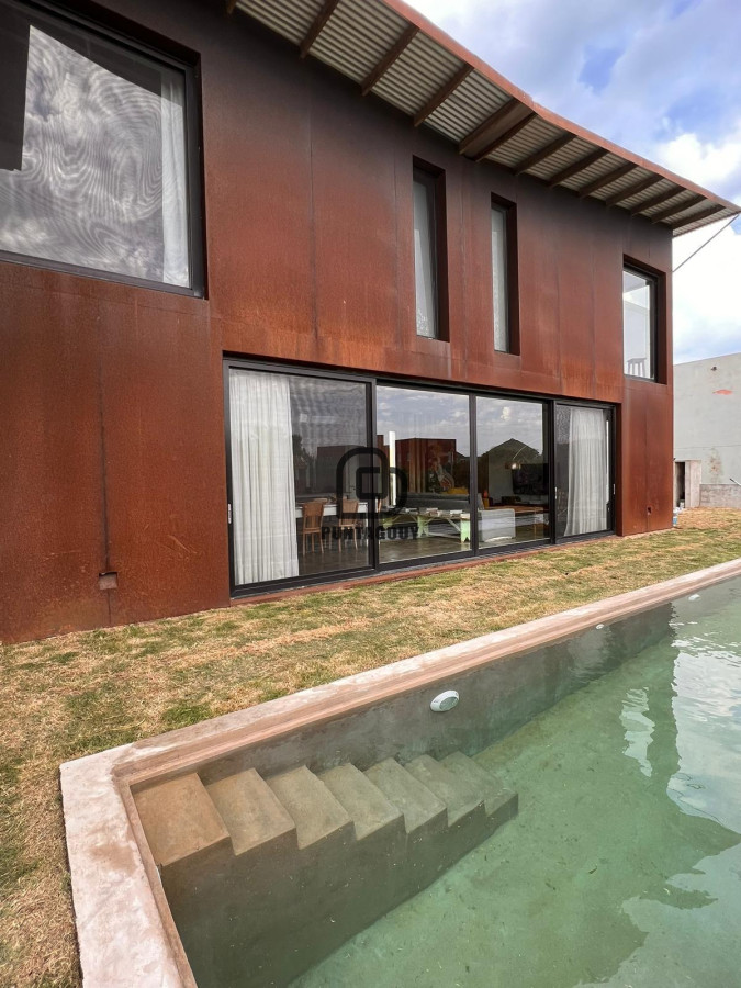Casa ID.1251 - Venta y alquiler de verano