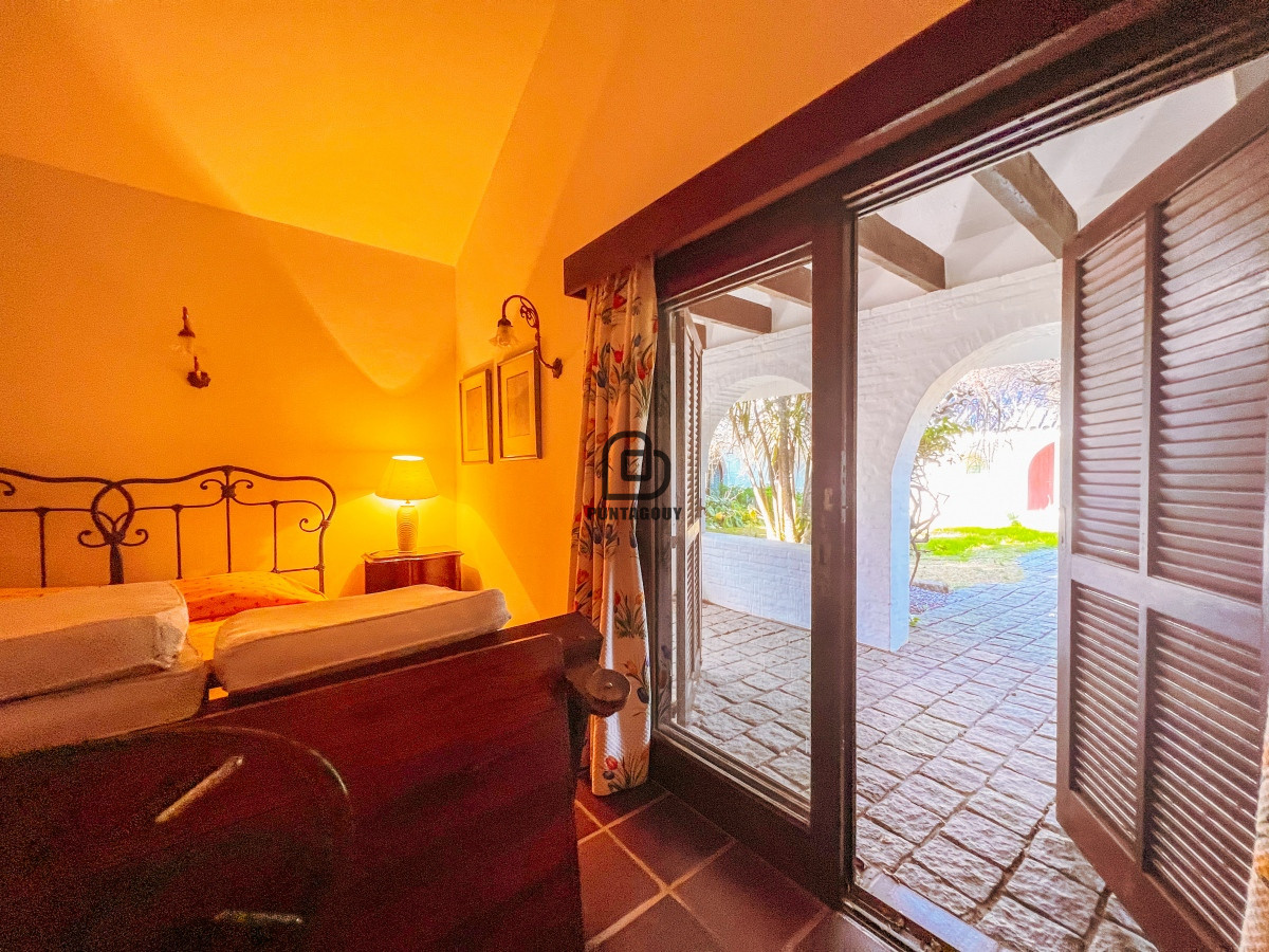 Casa ID.1528 - Casa 7 dorm 7 baños en venta 