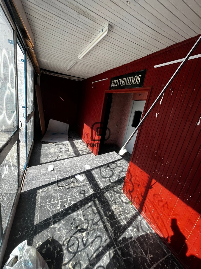 Local Comercial ID.595 - local comercial en centro de Maldonado