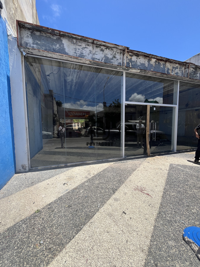 Local Comercial ID.595 - local comercial en centro de Maldonado