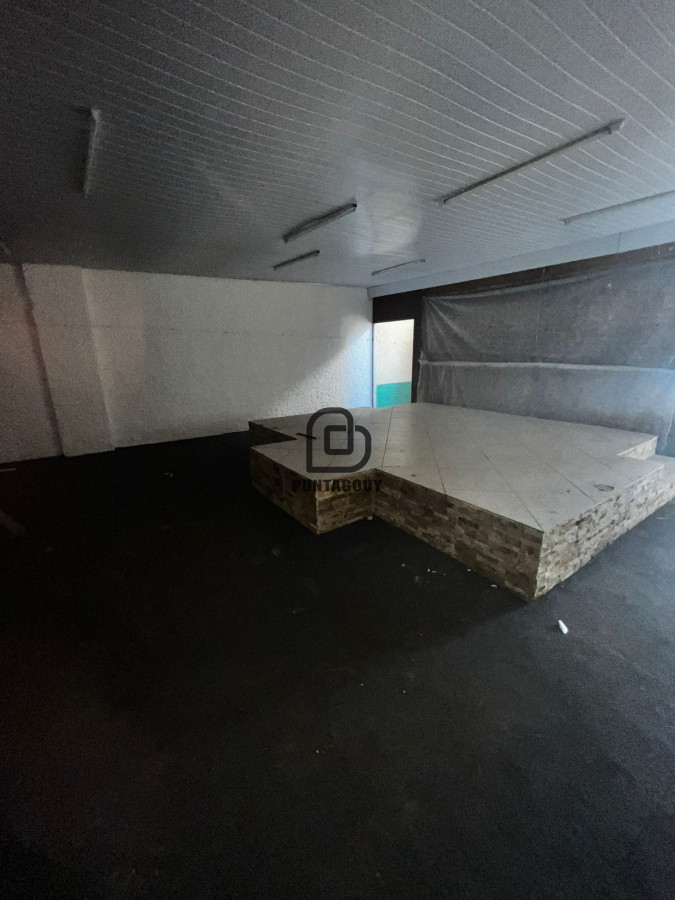 Local Comercial ID.595 - local comercial en centro de Maldonado