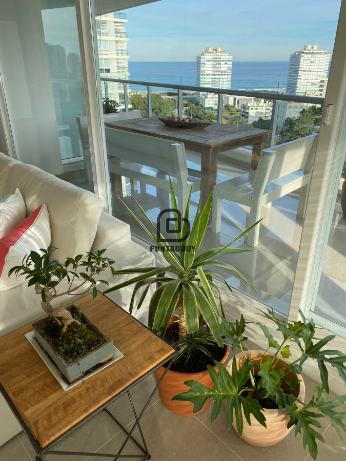 Apartamento ID.27 - Apto en venta en Torre ONE de 3 dorm en suite
