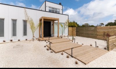 Venta y Alquiler Temporario de Modernísima Casa en La Juanita