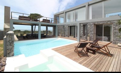 Excelente Casa en Club de Mar