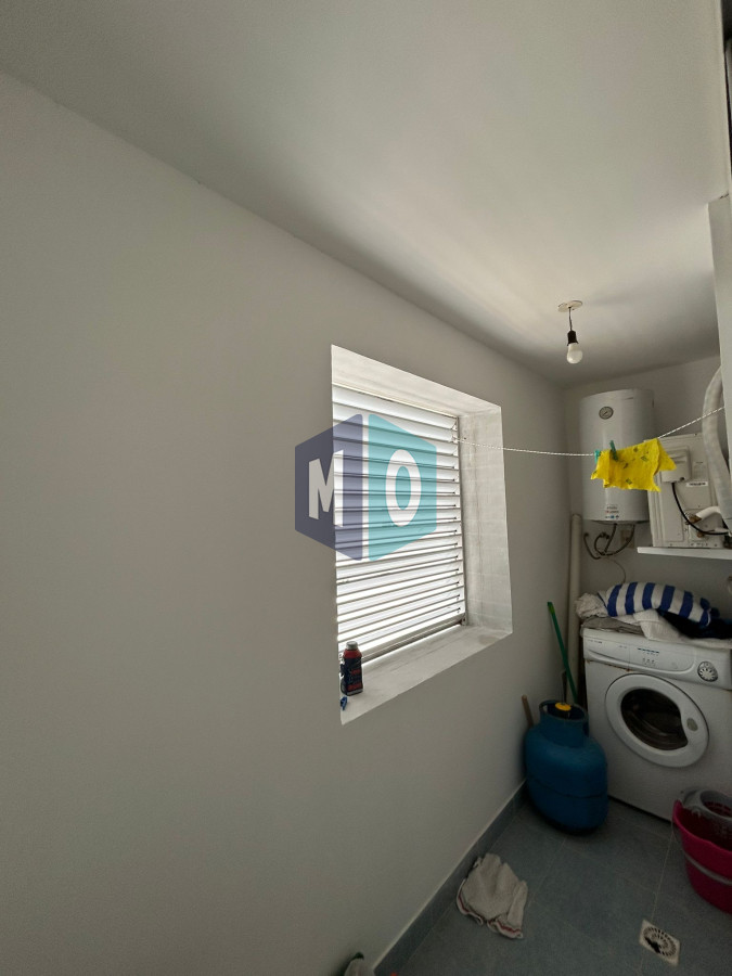 Apartamento ID.1100 - Apartamento de 2 dormitorios Amoblado en Alquiler Anual, zona céntrica de San Carlos