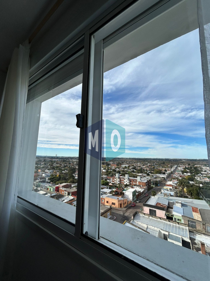 Apartamento ID.1100 - Apartamento de 2 dormitorios Amoblado en Alquiler Anual, zona céntrica de San Carlos