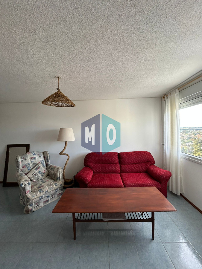 Apartamento ID.1100 - Apartamento de 2 dormitorios Amoblado en Alquiler Anual, zona céntrica de San Carlos