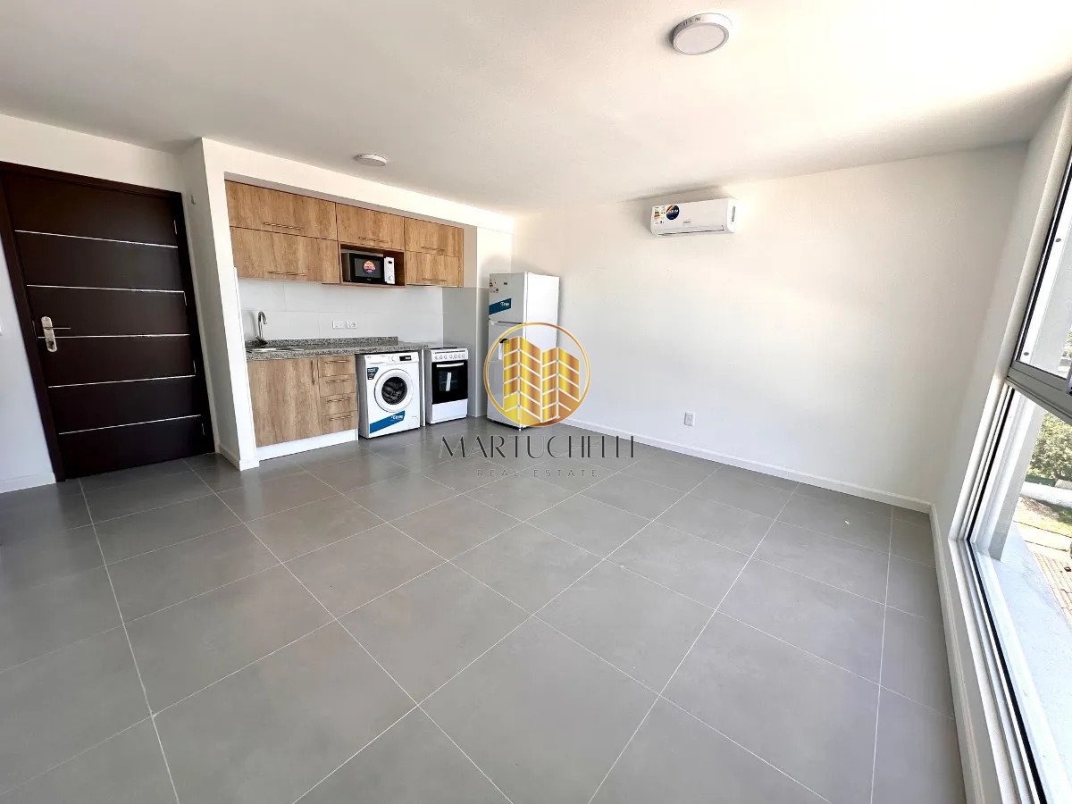 Apartamento ID.92 - Apartamento a Estrenar en Centro de Maldonado, Anual