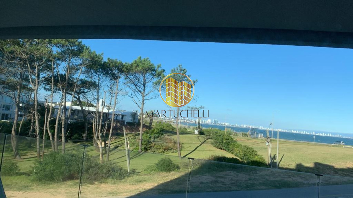 Apartamento ID.207 - Espectacular apartamento en venta en Parada 39 de Playa Mansa, con vista al mar