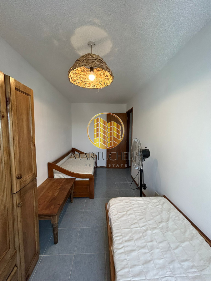 Apartamento ID.105 - Apartamento de 2 dormitorios Amoblado en Alquiler Anual, zona céntrica de San Carlos