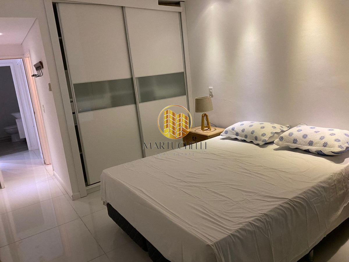 Apartamento ID.131 - Apartamento de 2 dormitorios en Alquiler Anual, Punta del Este, primera línea