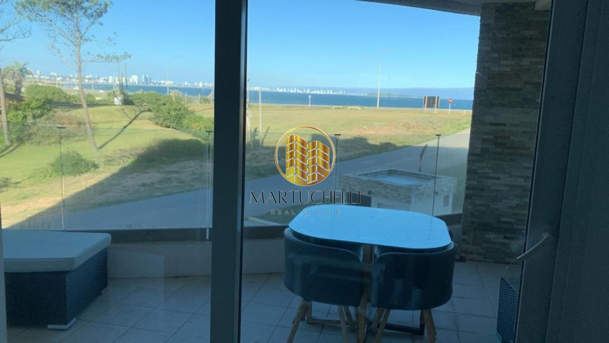 Apartamento ID.207 - Espectacular apartamento en venta en Parada 39 de Playa Mansa, con vista al mar