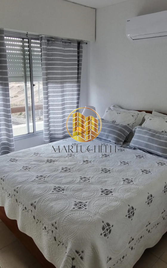 Apartamento ID.194 - Apartamento en Venta, de 1 dormitorio con terraza al frente, Punta del Este