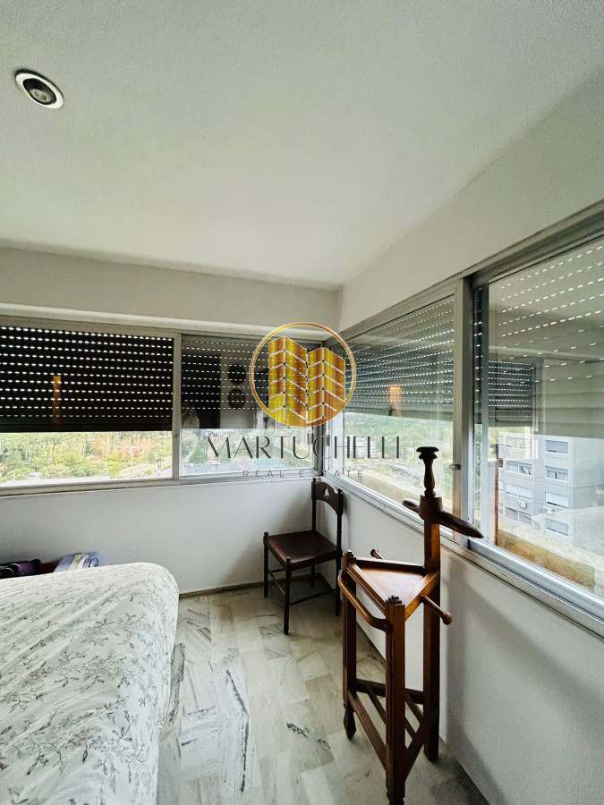 Apartamento ID.81 - Apartamento de 4 dormitorios con Amenities, Punta del Este, Alquiler Invernal