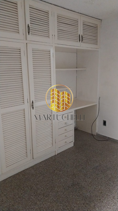 Apartamento ID.27 - Apartamento de 4 dormitorios en Venta, San Carlos