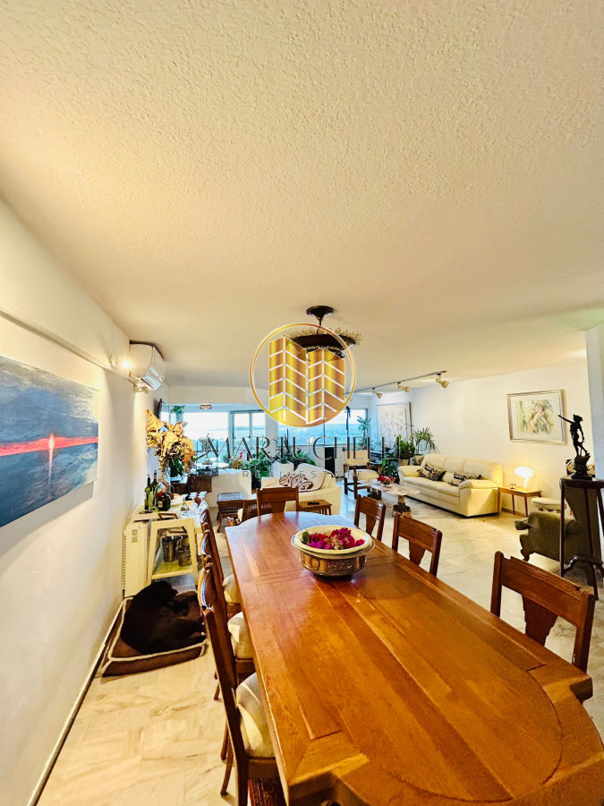 Apartamento ID.81 - Apartamento de 4 dormitorios con Amenities, Punta del Este, Alquiler Invernal
