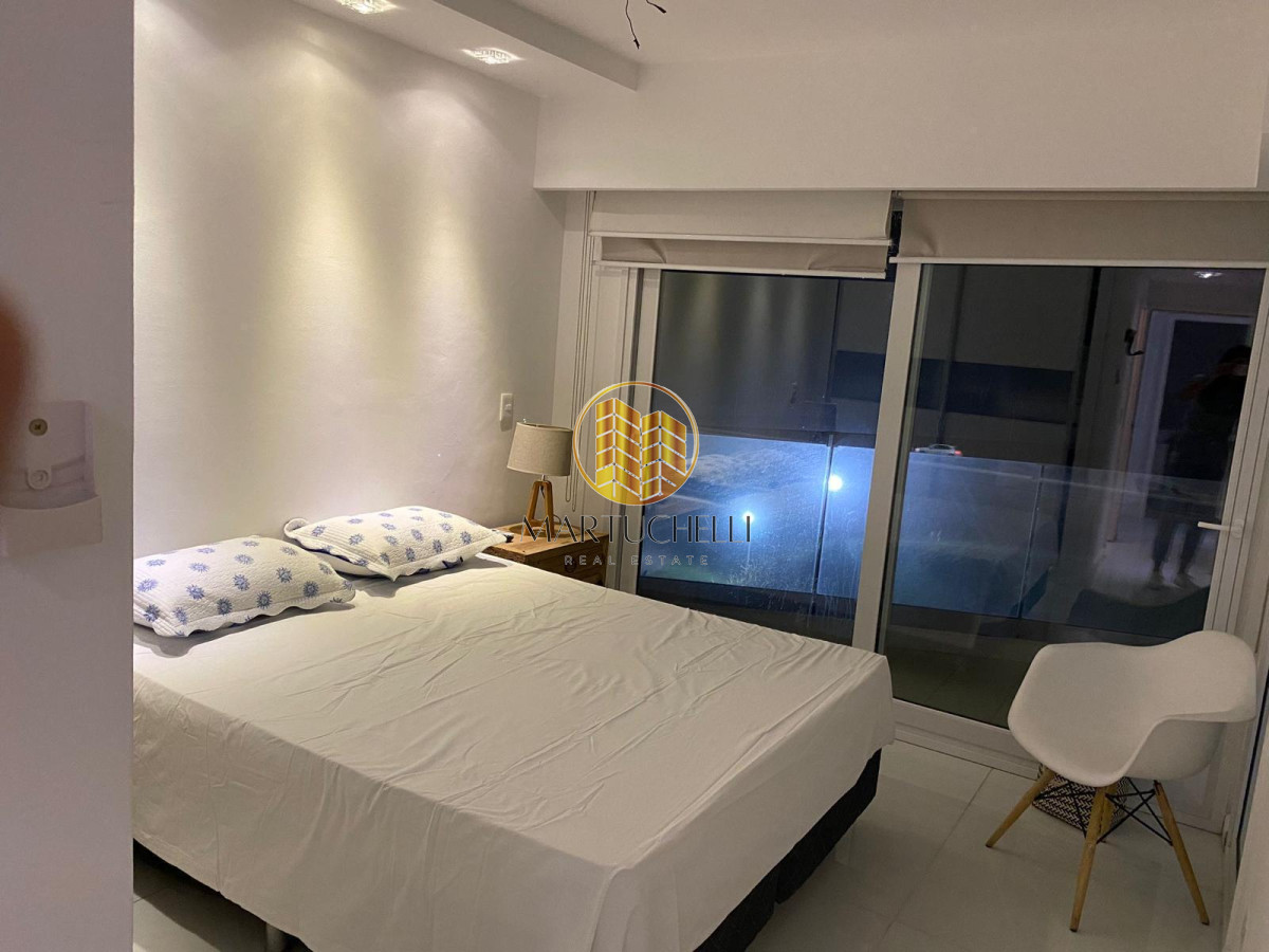 Apartamento ID.131 - Apartamento de 2 dormitorios en Alquiler Anual, Punta del Este, primera línea