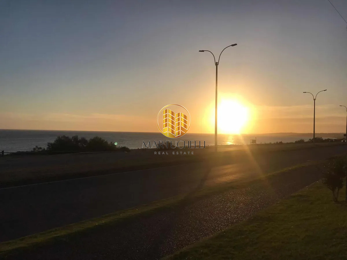 Apartamento ID.114 - Apartamento con Amenities Frente al Mar, Alquiler Anual Punta del Este
