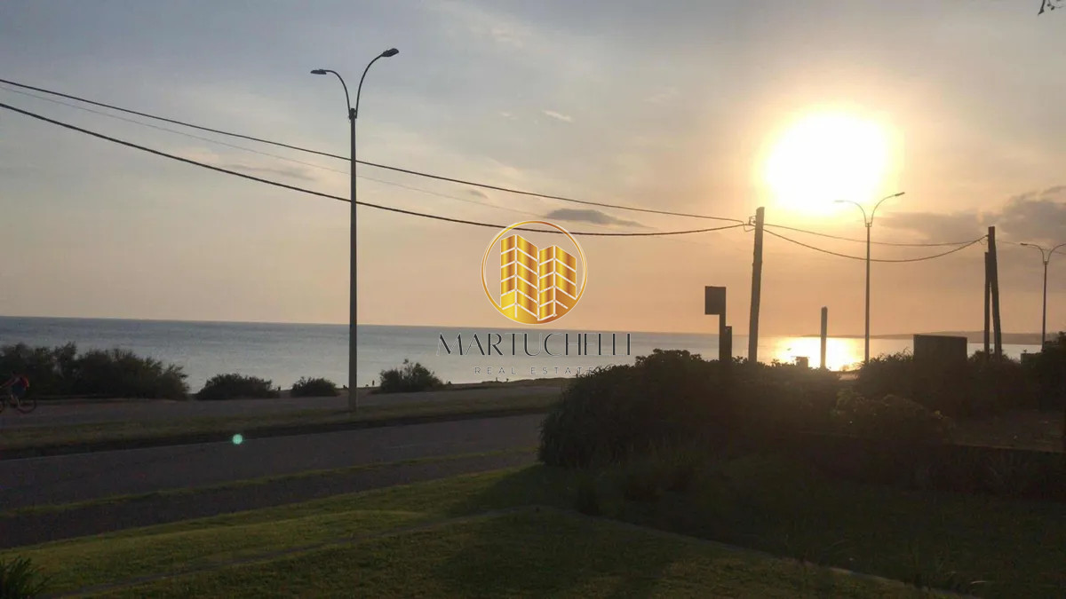 Apartamento ID.114 - Apartamento con Amenities Frente al Mar, Alquiler Anual Punta del Este