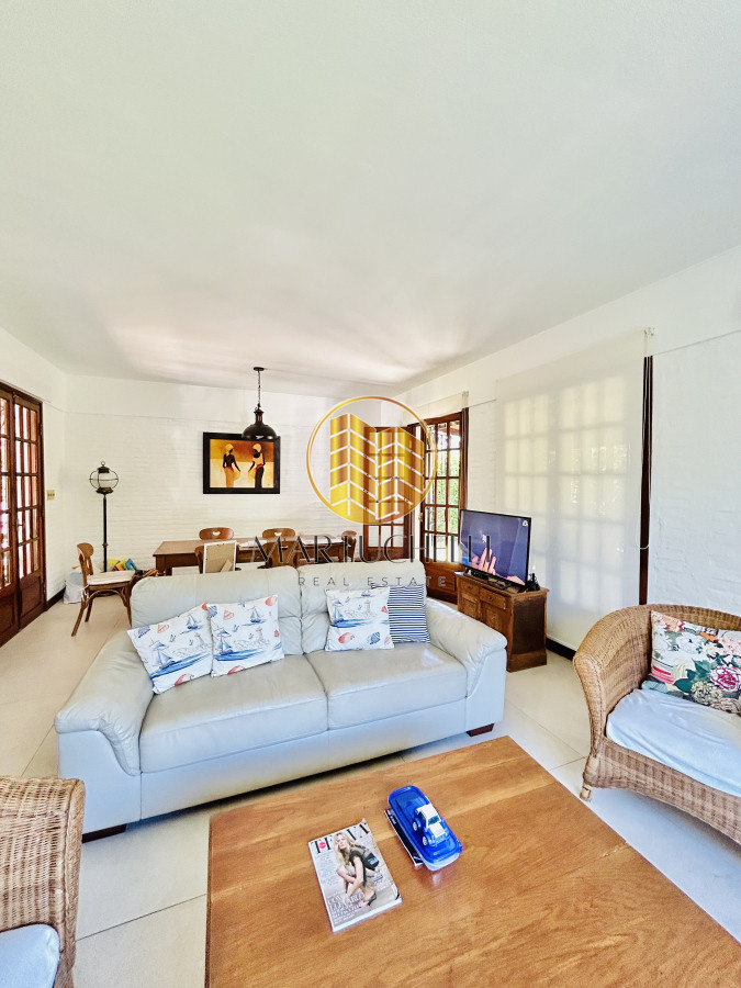Casa ID.75 - Amplio Chalet en venta, ubicado en Punta del Este