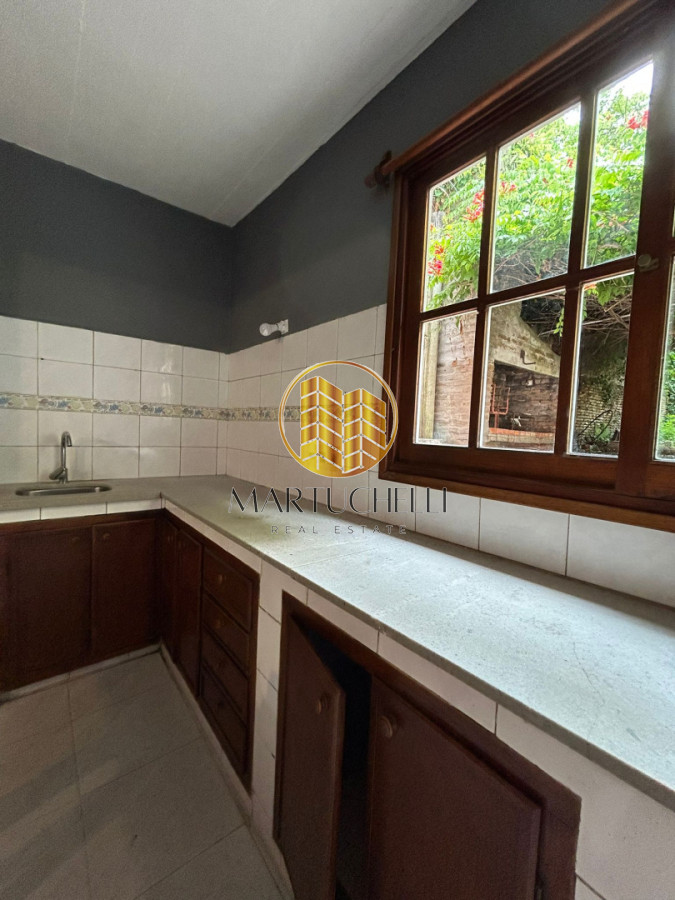Casa ID.144 - Casa 3 Dormitorios En Venta Centro San Carlos Con Gran Parque