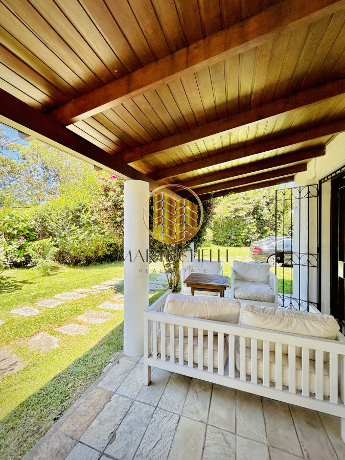 Casa ID.75 - Amplio Chalet en venta, ubicado en Punta del Este