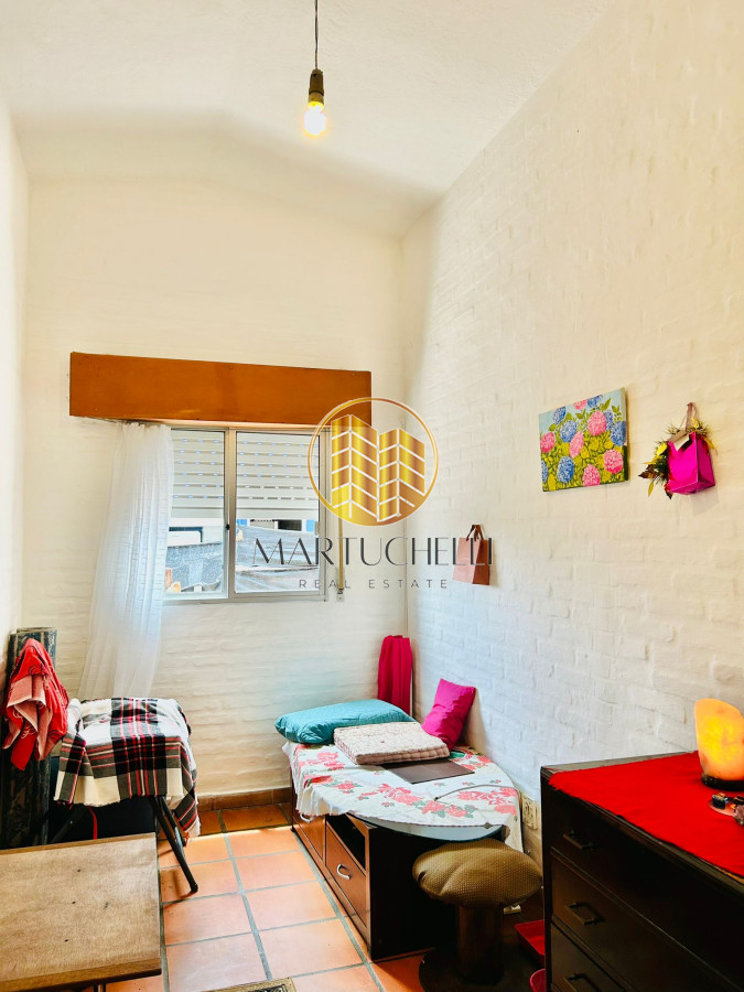 Casa ID.44 - Amplia Casa de 3 Dormitorios, con Monoambiente y Parque, cerca de la Playa