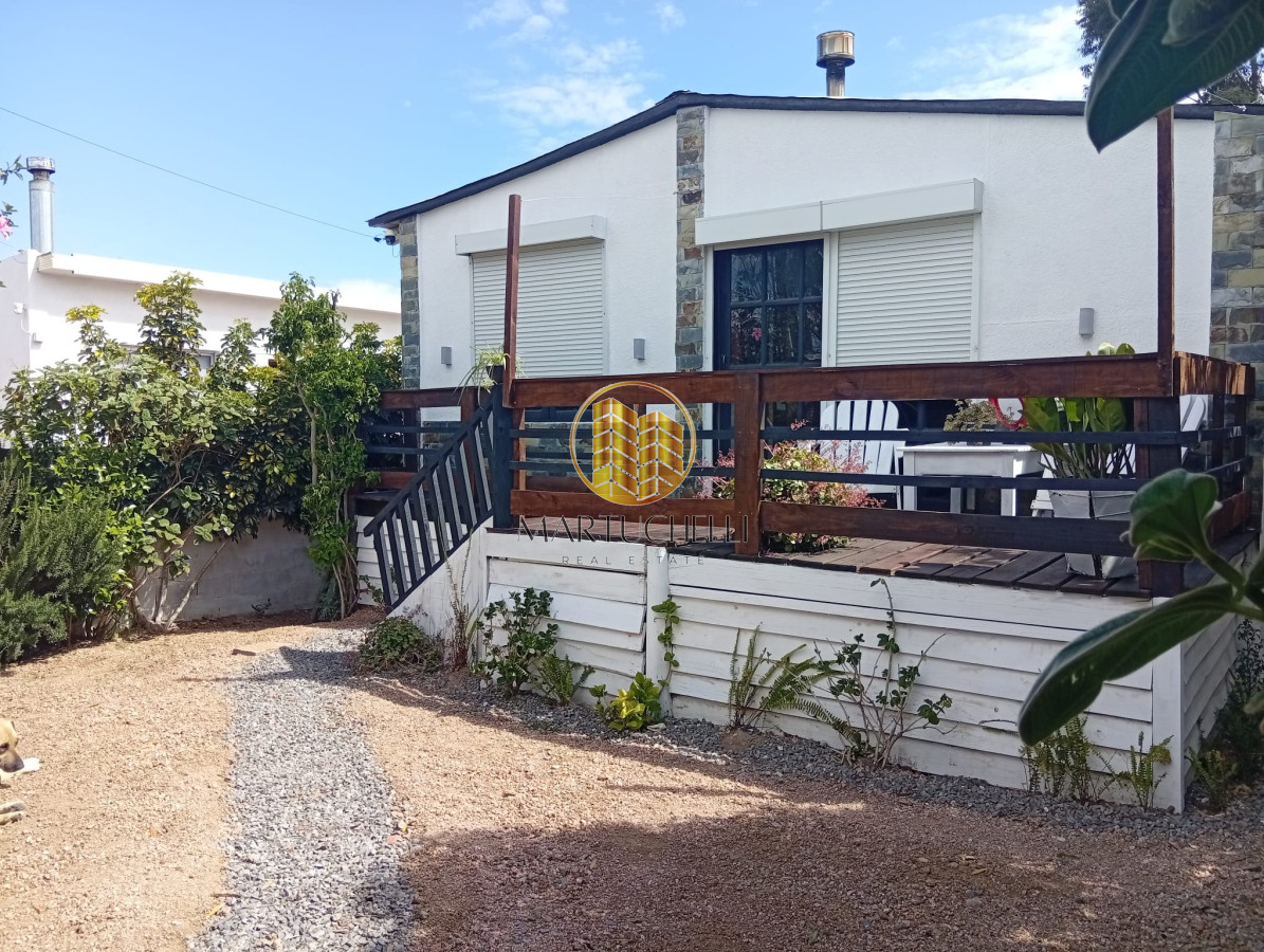 Casa ID.139 - Hermosa casa en Venta, de 2 dormitorios, en Balneario Buenos Aires, cerca de todos los servicios