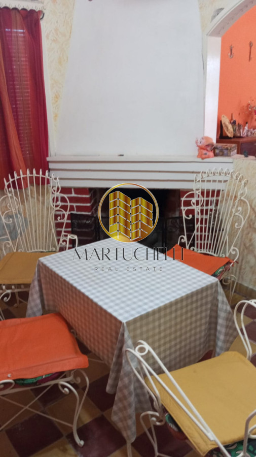 Casa ID.147 - Casa en venta con amplio terreno, 2 dormitorios, San Carlos