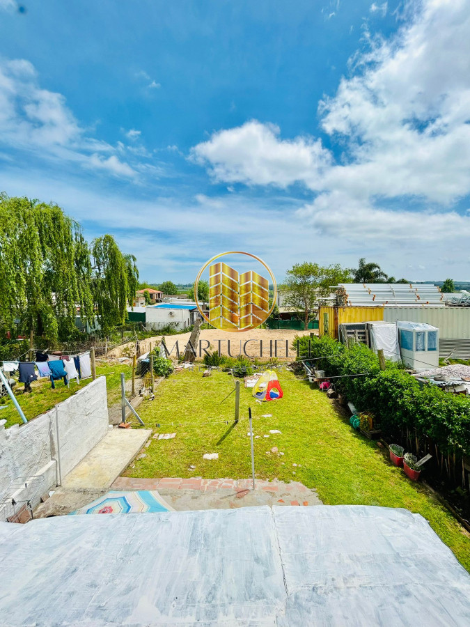 Casa ID.44 - Amplia Casa de 3 Dormitorios, con Monoambiente y Parque, cerca de la Playa