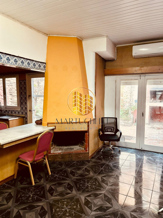 Casa ID.243 - Casa en venta de dos plantas, con local comercial independiente, San Carlos
