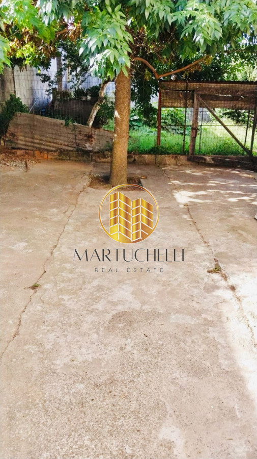 Casa ID.178 - Casa de 2 dormitorios con cochera, en Alquiler, San Carlos