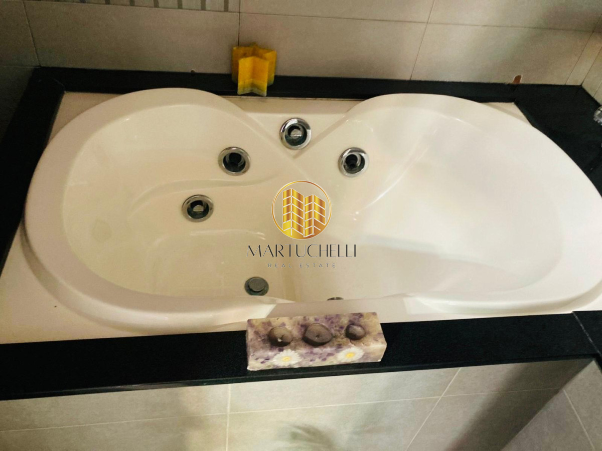 Casa ID.220 - Casa de 4 dormitorios en Alquiler, en el Centro de San Carlos